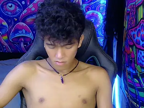 Snapshot of kenbigcockxx chatting on June 6, 2026, 6:40 am kenbigcockxx online show from June 6, 2026, 6:40 am