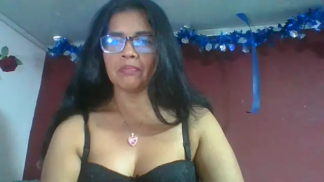 Snapshot of DianaOchoa_ chatting on February 7, 2026, 8:11 am DianaOchoa online show from February 7, 2026, 8:11 am