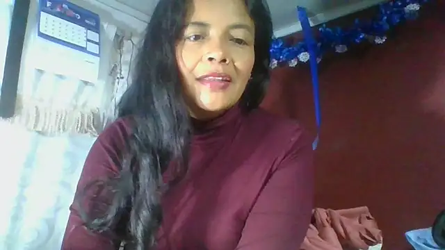 Snapshot of DianaOchoa_ chatting on February 5, 2026, 9:49 am DianaOchoa online show from February 5, 2026, 9:49 am