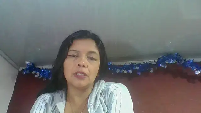 Snapshot of DianaOchoa_ chatting on February 19, 2026, 2:19 am DianaOchoa online show from February 19, 2026, 2:19 am