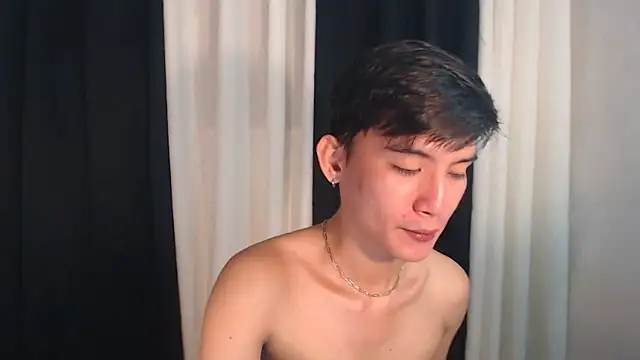 Snapshot of asian_dai chatting on October 1, 2025, 10:20 am asian dai online show from October 1, 2025, 10:20 am