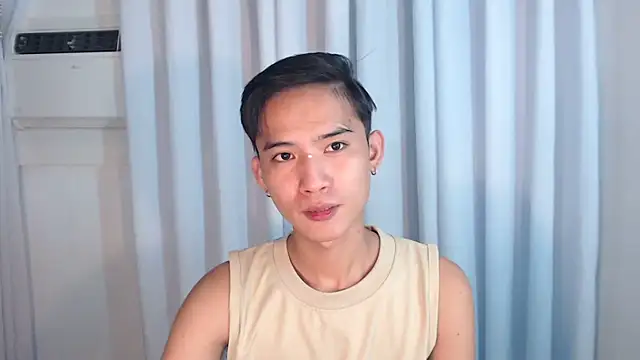 Snapshot of asian_dai chatting on December 2, 2025, 7:32 am asian dai online show from December 2, 2025, 7:32 am