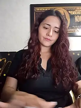 candy  fox  online show from October 8, 2025, 11:56 am