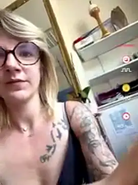 Snapshot of mlolita64foryou chatting on May 28, 2026, 11:27 am mlolita64foryou online show from May 28, 2026, 11:27 am