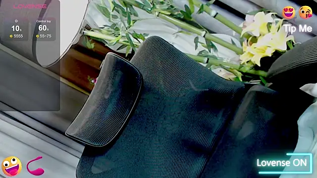 Snapshot of ts_catalheya14 chatting on October 14, 2025, 3:56 pm ts catalheya14 online show from October 14, 2025, 3:56 pm