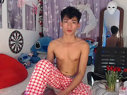 Snapshot of good_boy_in_bed chatting on September 10, 2025, 6:51 pm good boy in bed online show from September 10, 2025, 6:51 pm