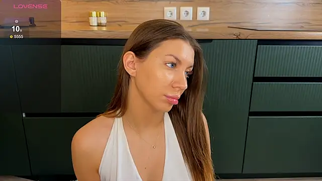 Rebel Angel  online show from December 19, 2025, 1:46 pm