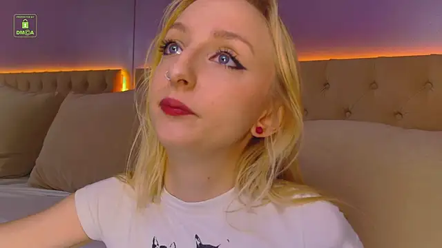 Snapshot of maya_snow chatting on November 22, 2025, 10:36 am maya snow online show from November 22, 2025, 10:36 am