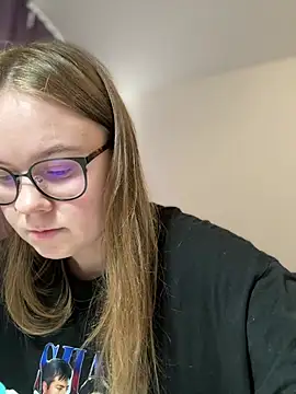  CherryBloom  online show from April 22, 2026, 8:32 am