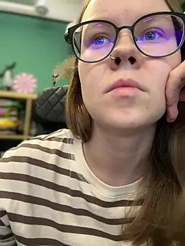  CherryBloom  online show from September 28, 2025, 8:54 am