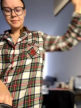  CherryBloom  online show from September 30, 2025, 8:20 am