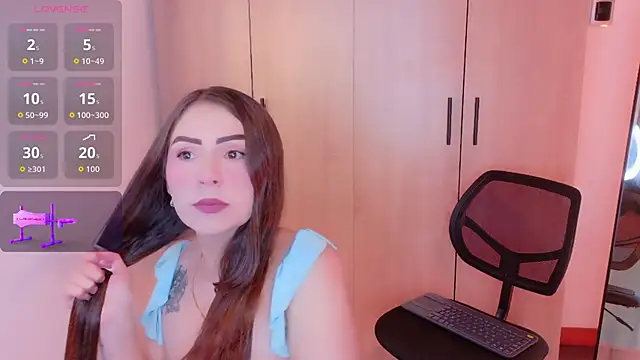 Snapshot of Heraa_Piett chatting on September 11, 2025, 12:05 pm Heraa Piett online show from September 11, 2025, 12:05 pm