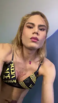 Snapshot of naho_love chatting on March 18, 2026, 6:53 pm naho love online show from March 18, 2026, 6:53 pm