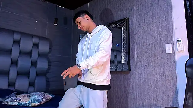 jaze bradley online show from January 15, 2026, 11:24 am