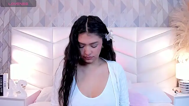 victoria   jonnes online show from November 10, 2025, 12:32 pm