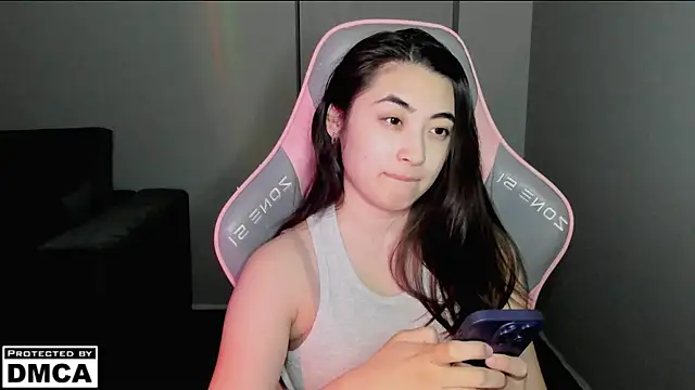 MeilideQian1 online show from May 4, 2026, 1:36 pm