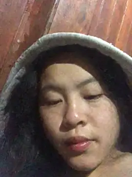 Tiiahpu online show from December 1, 2025, 10:43 pm