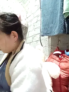 Snapshot of jienrrr chatting on November 5, 2025, 3:04 pm jienrrr online show from November 5, 2025, 3:04 pm