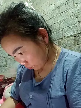 Snapshot of jienrrr chatting on October 22, 2025, 1:10 pm jienrrr online show from October 22, 2025, 1:10 pm