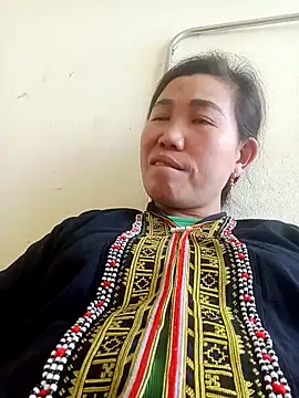 Snapshot of jienrrr chatting on November 7, 2025, 6:29 am jienrrr online show from November 7, 2025, 6:29 am