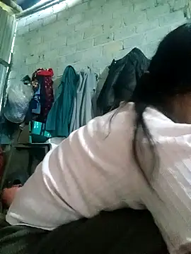 Snapshot of jienrrr chatting on November 9, 2025, 11:53 pm jienrrr online show from November 9, 2025, 11:53 pm