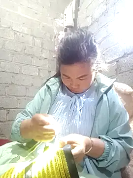 Snapshot of jienrrr chatting on November 12, 2025, 12:53 pm jienrrr online show from November 12, 2025, 12:53 pm