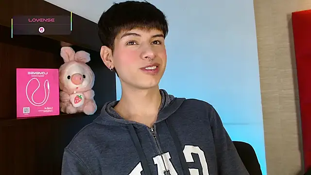 Ezra Storm online show from November 17, 2025, 5:00 am