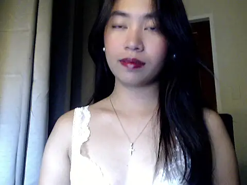 candycrushyyy online show from October 6, 2025, 5:13 pm