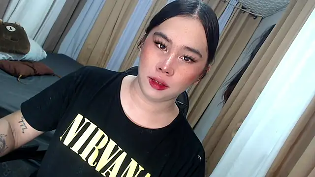 stacykush online show from October 5, 2025, 8:27 am