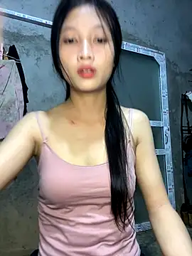 vyvy777 online show from September 12, 2025, 1:11 pm