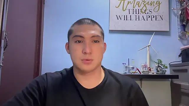 lovely jay online show from November 27, 2025, 3:56 pm