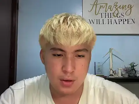 lovely jay online show from June 5, 2026, 3:22 am