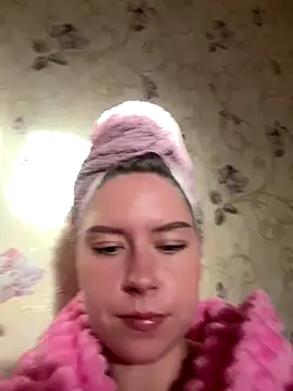 Tomyris yuki online show from November 1, 2025, 5:36 am