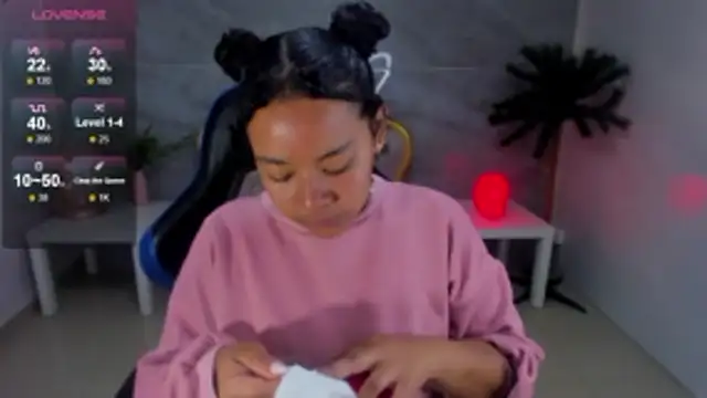 risada temptation s online show from November 14, 2025, 8:12 pm