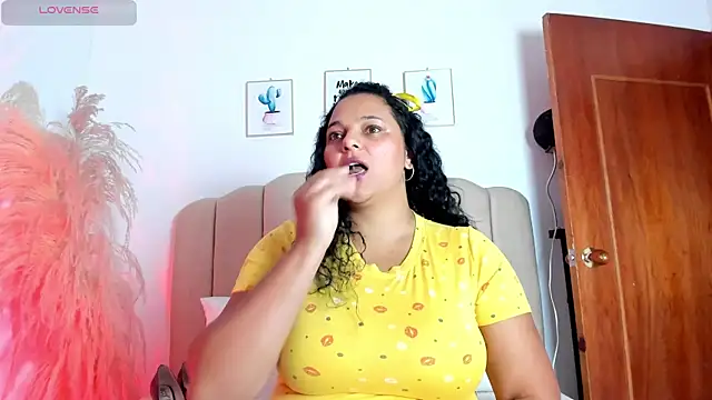 Snapshot of _aithanaa_ chatting on November 18, 2025, 7:17 pm aithanaa online show from November 18, 2025, 7:17 pm