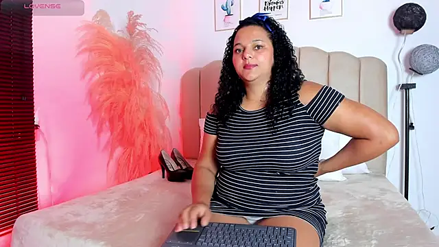 Snapshot of _aithanaa_ chatting on November 16, 2025, 7:07 pm aithanaa online show from November 16, 2025, 7:07 pm