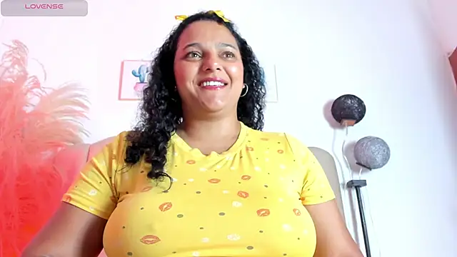 Snapshot of _aithanaa_ chatting on November 4, 2025, 7:28 pm aithanaa online show from November 4, 2025, 7:28 pm