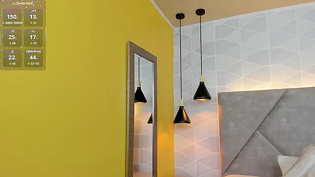 Jade Whisper online show from September 24, 2025, 1:24 am