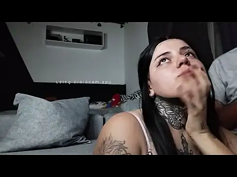 gatybaby online show from December 3, 2025, 5:41 am