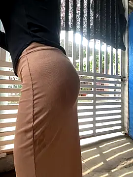 Snapshot of FishingGirl chatting on November 26, 2025, 6:57 am FishingGirl online show from November 26, 2025, 6:57 am