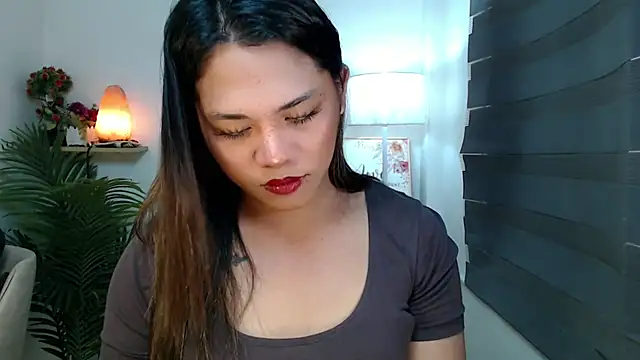 scarlett brownx69 online show from December 18, 2025, 11:03 am