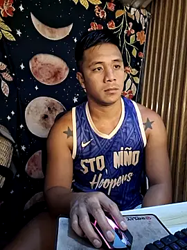 Snapshot of mr_dave chatting on December 18, 2025, 1:00 am mr dave online show from December 18, 2025, 1:00 am