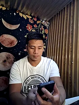 Snapshot of mr_dave chatting on December 18, 2025, 1:26 pm mr dave online show from December 18, 2025, 1:26 pm