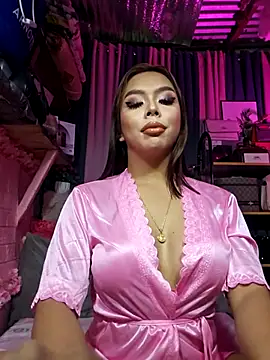 Snapshot of MoniqueCeleste chatting on October 26, 2025, 1:28 am MoniqueCeleste online show from October 26, 2025, 1:28 am