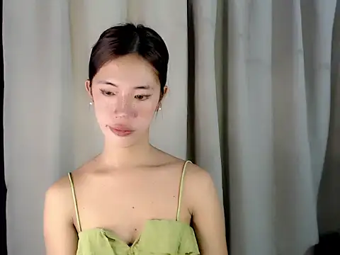 Ayabell123 online show from November 11, 2025, 5:19 pm