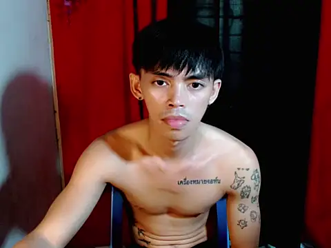urhunky boy online show from May 13, 2026, 2:18 am