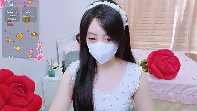 Snapshot of -MinaYoung- chatting on October 20, 2025, 2:35 am -MinaYoung- online show from October 20, 2025, 2:35 am