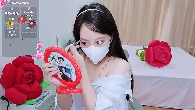 Snapshot of -MinaYoung- chatting on November 22, 2025, 8:46 am -MinaYoung- online show from November 22, 2025, 8:46 am