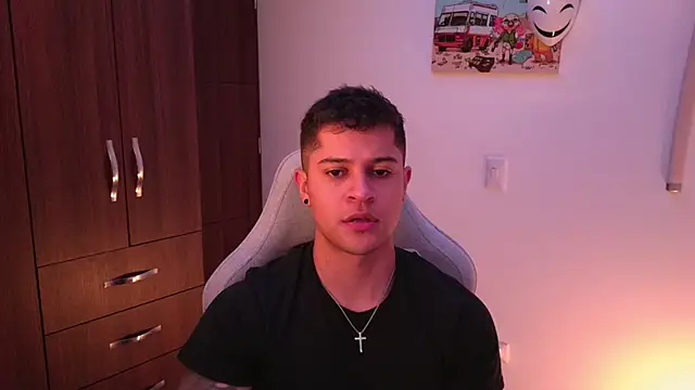 Snapshot of domsantiago_ chatting on October 18, 2025, 1:51 am domsantiago online show from October 18, 2025, 1:51 am