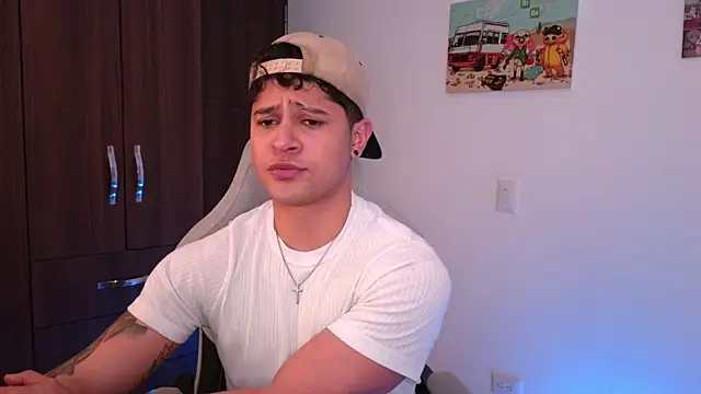 Snapshot of domsantiago_ chatting on September 11, 2025, 11:38 pm domsantiago online show from September 11, 2025, 11:38 pm